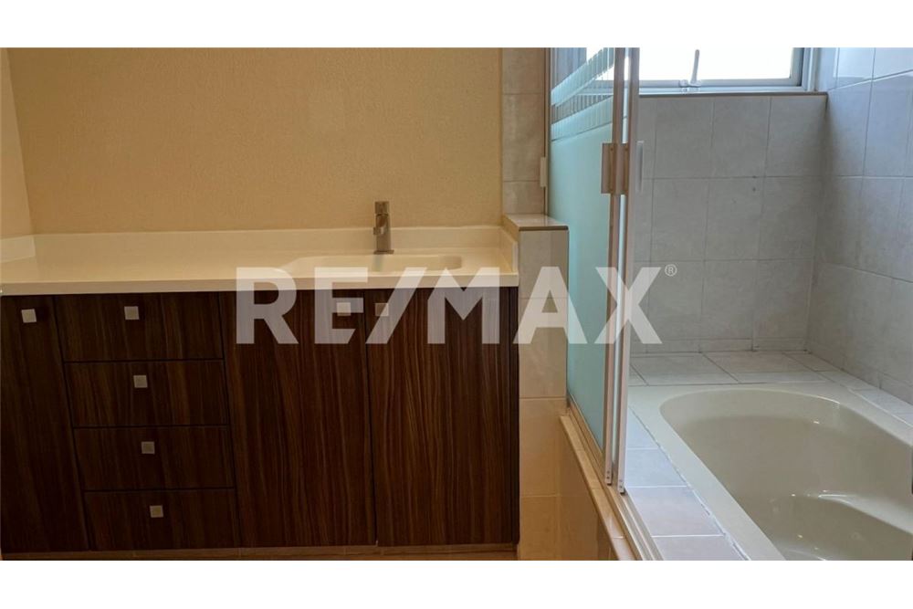 Residential - Condo/Apartment - Atizapán De Zaragoza, Mexico - Mexico - 19 - 1001028002-545