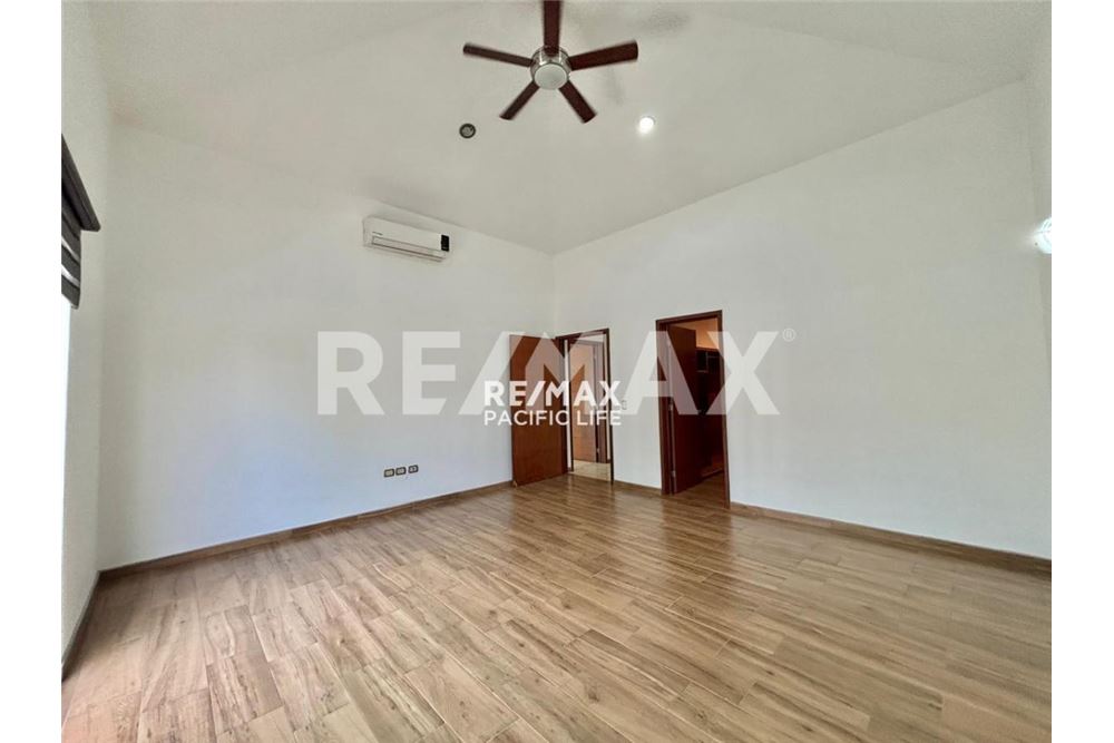 Residencial - Casa - Mazatlán, México - Mexico - 25 - 1001145019-29