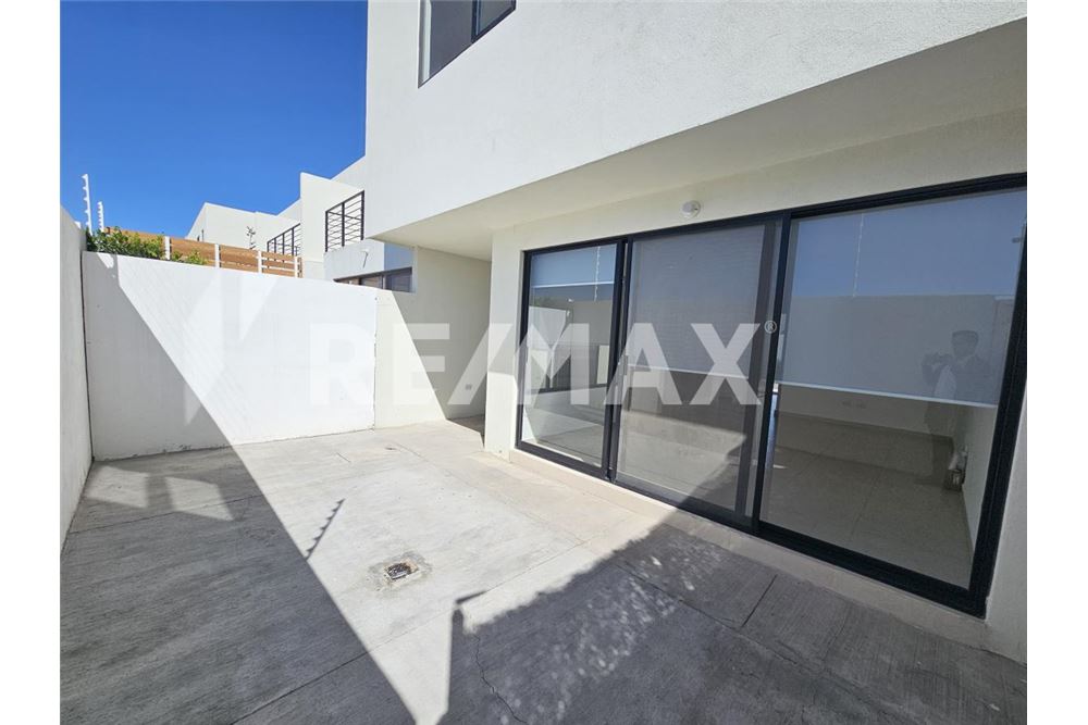 Residential - House - El Marques, Mexico - Mexico - 9 - 1001065017-93