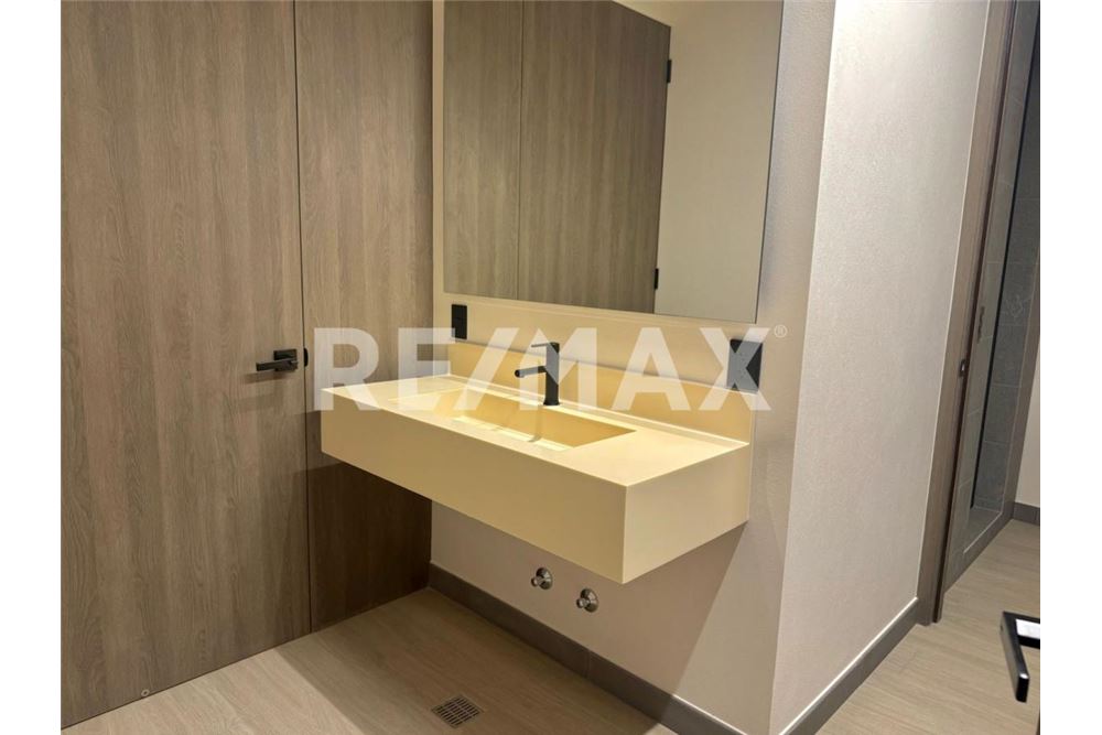 Residential - Apartment with roof - Ciudad de México, Mexico - Mexico - 10 - 1001028002-562