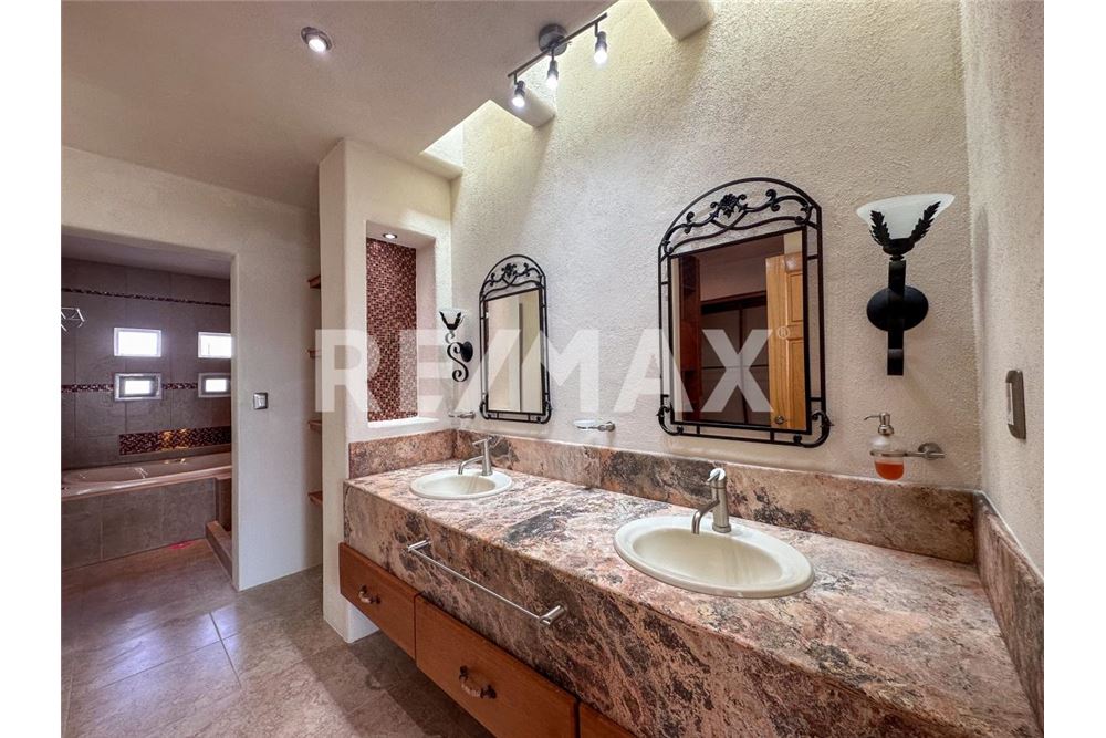 Residential - House - Querétaro, Mexico - Mexico - 26 - 1001065289-1