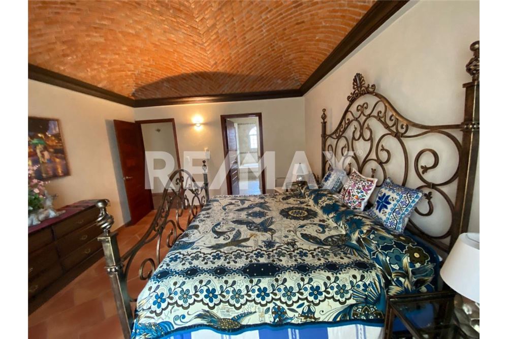 Residencial - Casa - Querétaro, México - Mexico - 17 - 1001065286-11