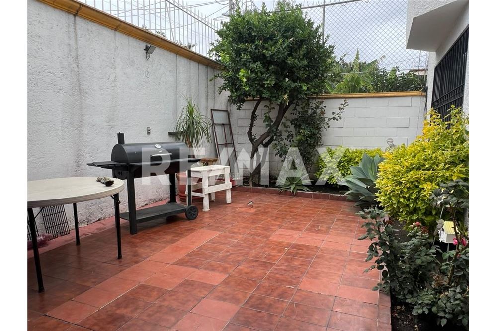 Residential - House - Naucalpan de Juárez, Mexico - Mexico - 3 - 1001028002-540