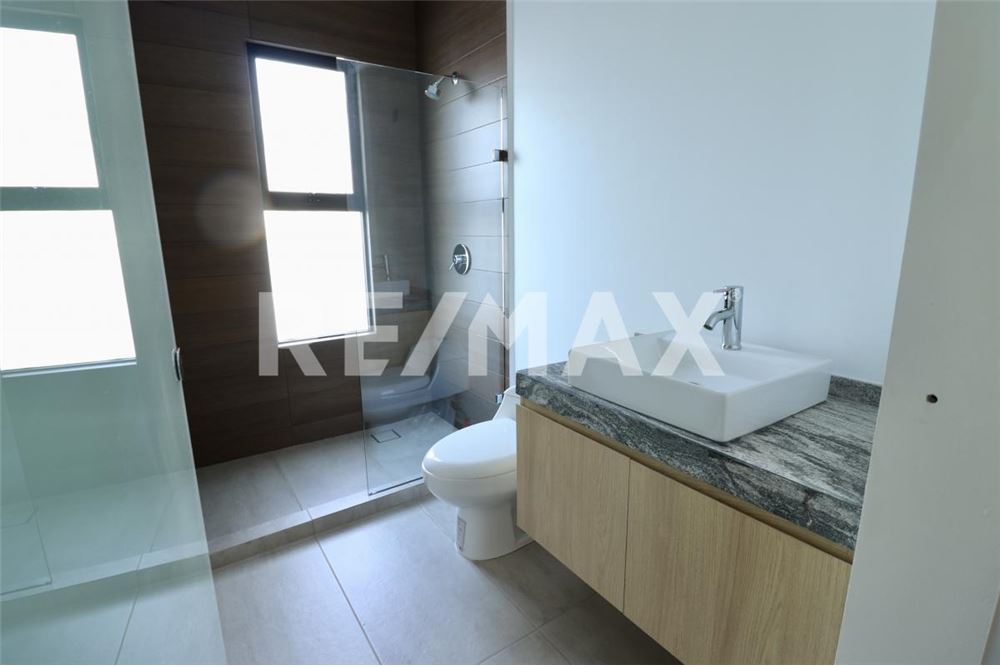 Residential - Condo/Apartment - Ciudad López Mateos, Mexico - Mexico - 15 - 1001028002-546