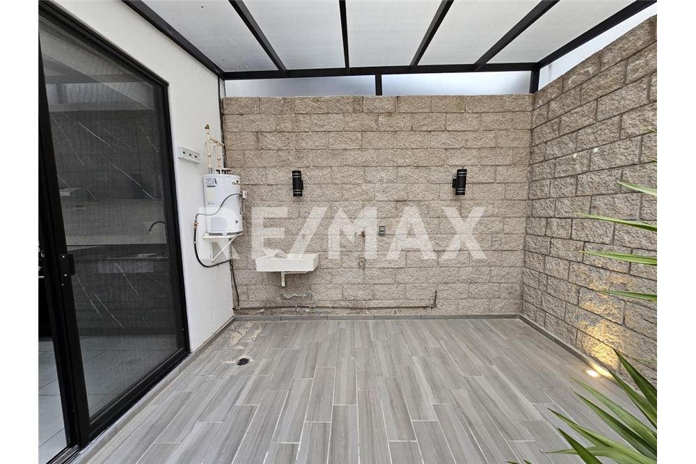 Residential - House - El Marques, Mexico - Mexico - 11 - 1001065017-87