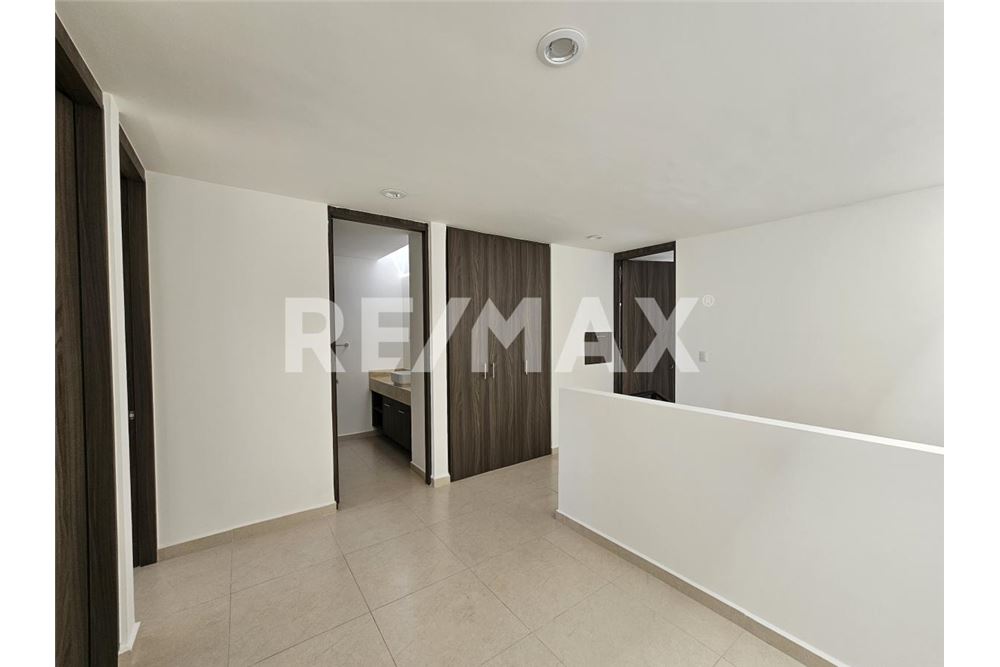 Residential - House - El Marques, Mexico - Mexico - 17 - 1001065017-93