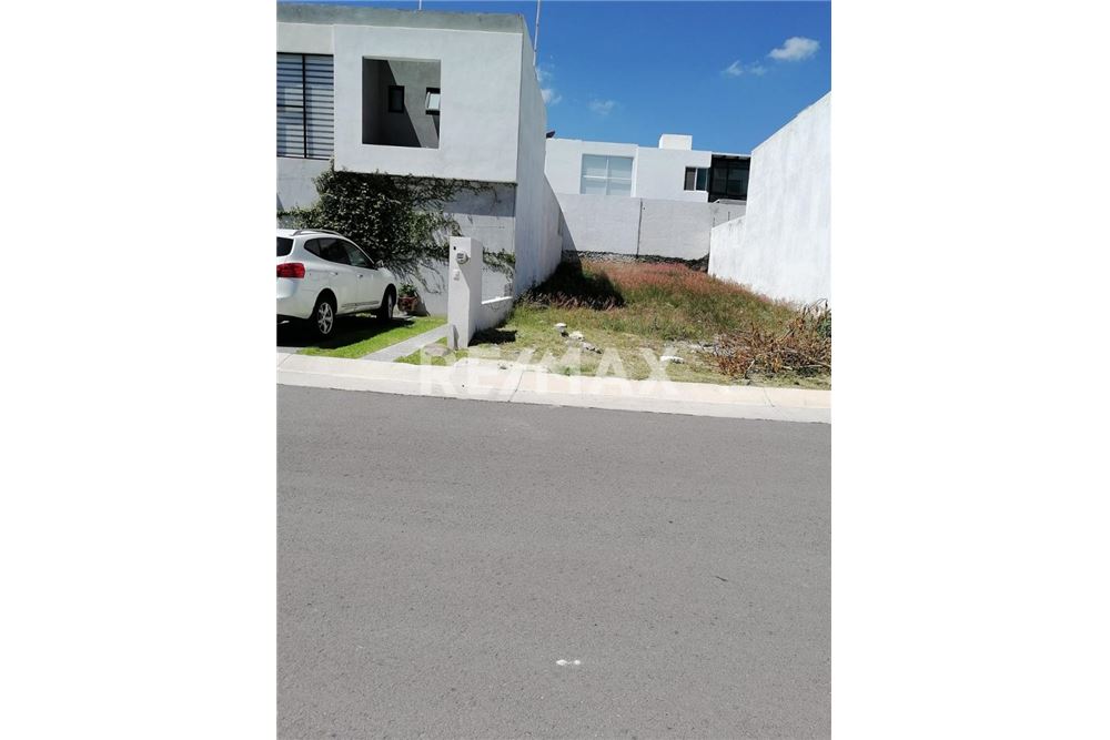 Residential - Plot of Land for Investment - Querétaro, Mexico - Mexico - 2 - 1001065106-85