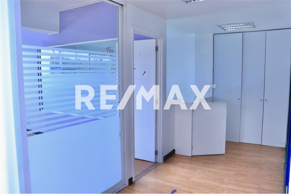 Commercial - Commercial/Retail - Huixquilucan, Mexico - Mexico - 18 - 1001028002-554