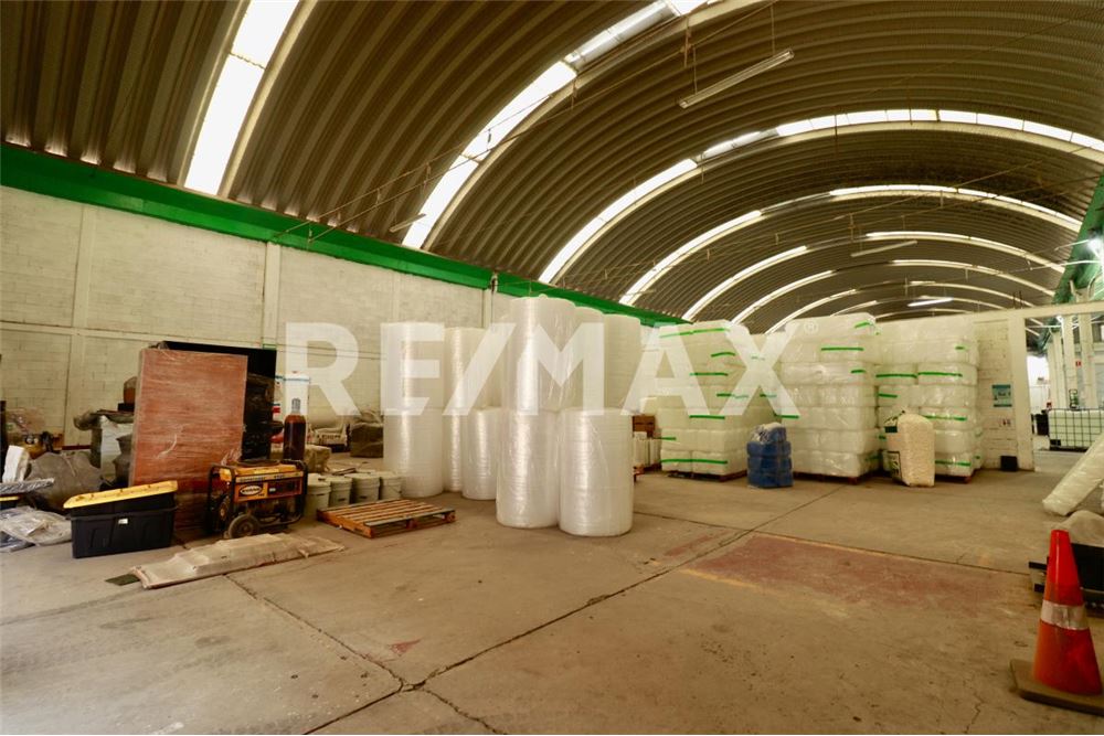 Commercial - Warehouse - Valle De Chalco Solidaridad, Mexico - Mexico - 6 - 1001028002-563