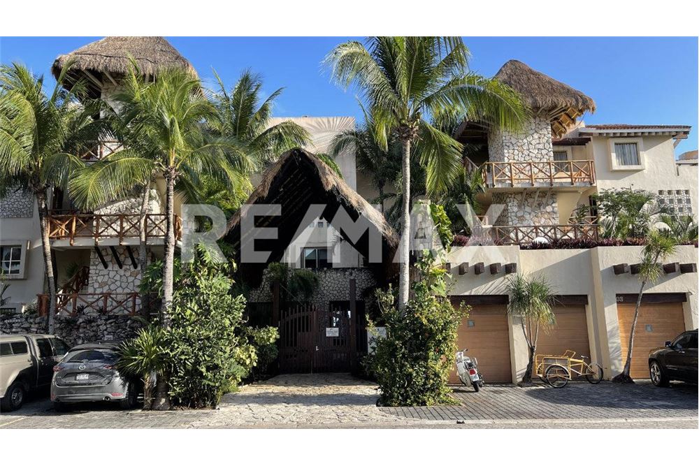 Residential Apartment with roof Puerto Aventuras, Mexico Mexico