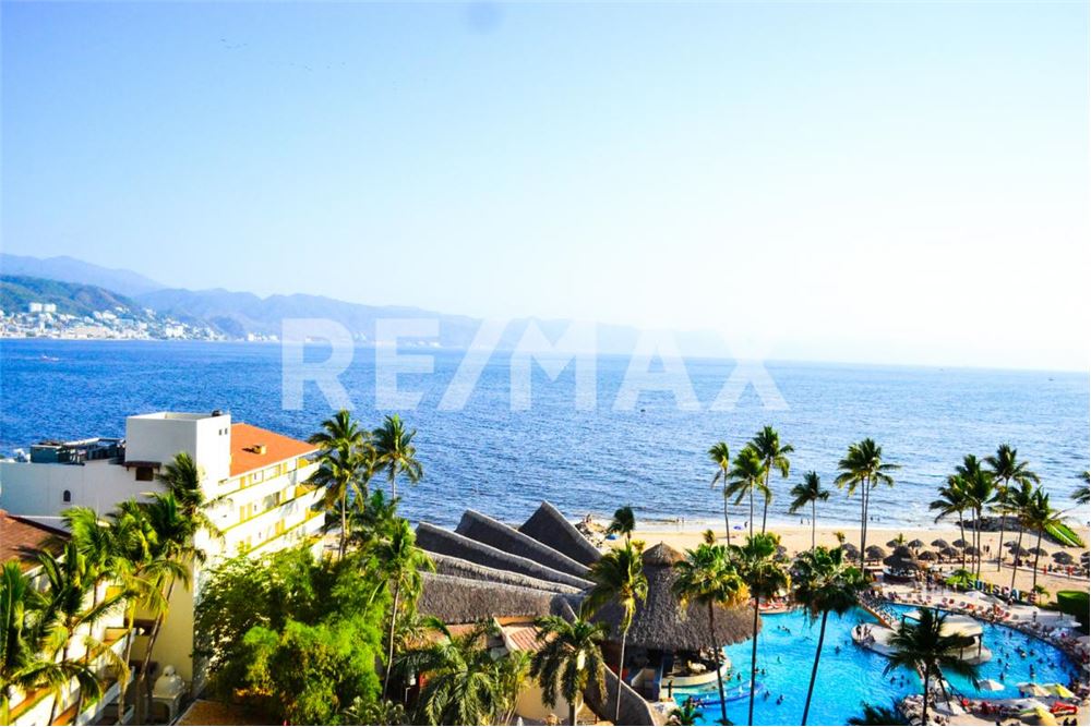 Residential - Apartment with roof - Puerto Vallarta, Mexico - Mexico - 1 - 1001121001-178