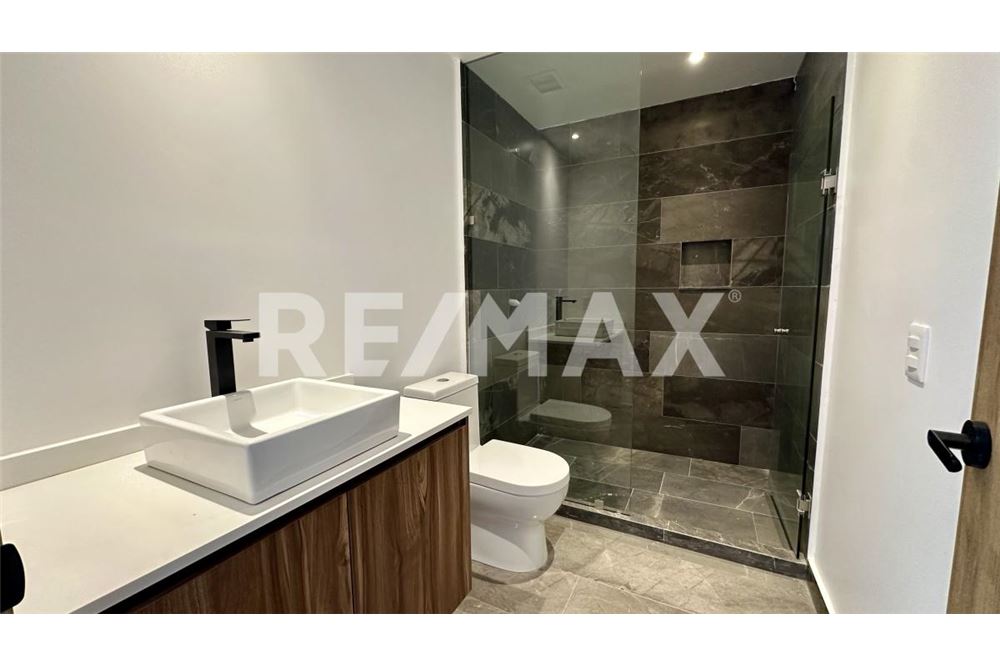 Residential - Apartment with roof - Huixquilucan, Mexico - Mexico - 20 - 1001028101-25