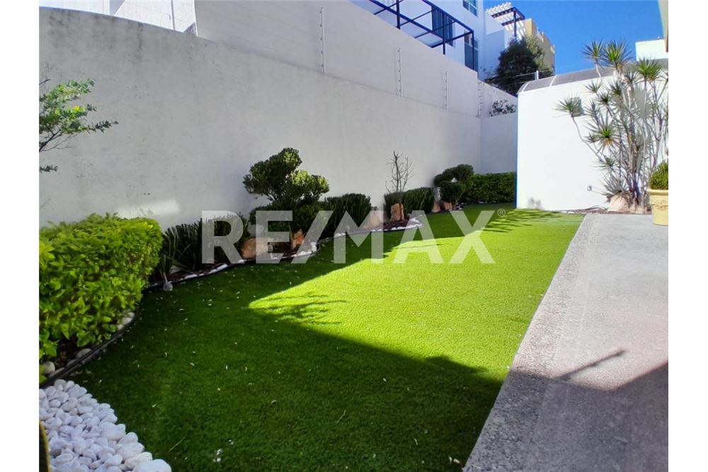 Prédio Habitacional - Casa - El Marques, México - Mexico - 9 - 1001065096-387