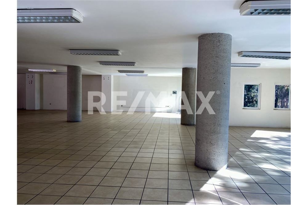 Commercial - Office Block - Toluca, Mexico - Mexico - 8 - 1001021005-19