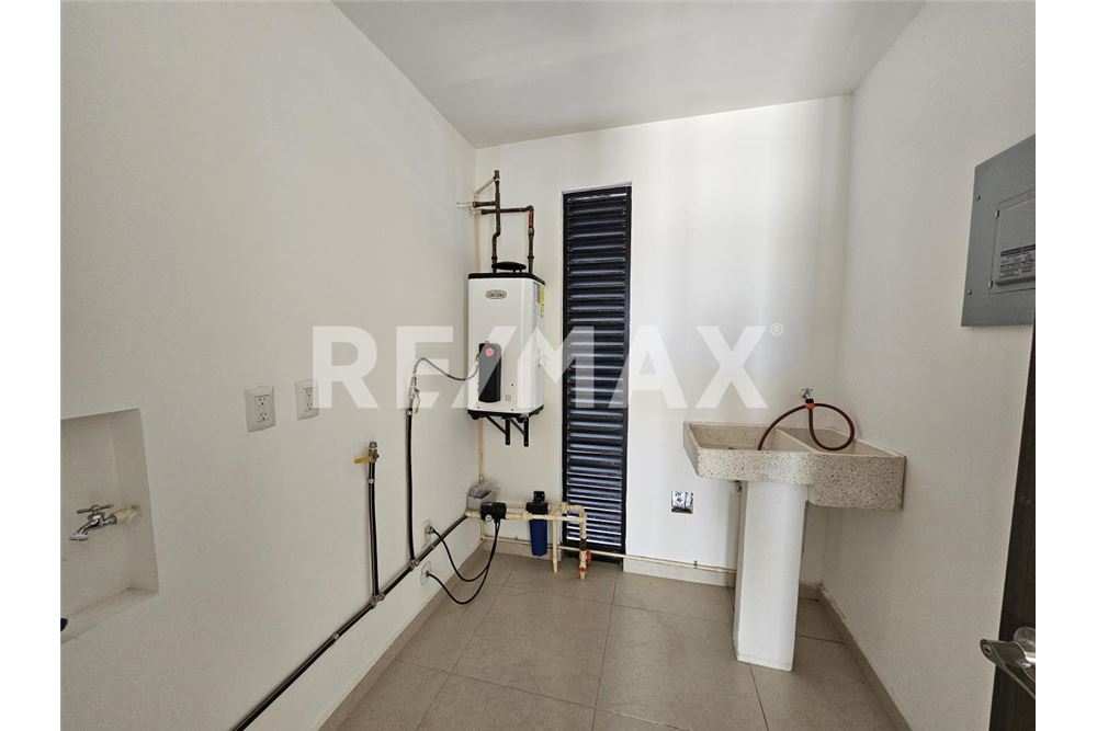 Residential - House - El Marques, Mexico - Mexico - 7 - 1001065017-93