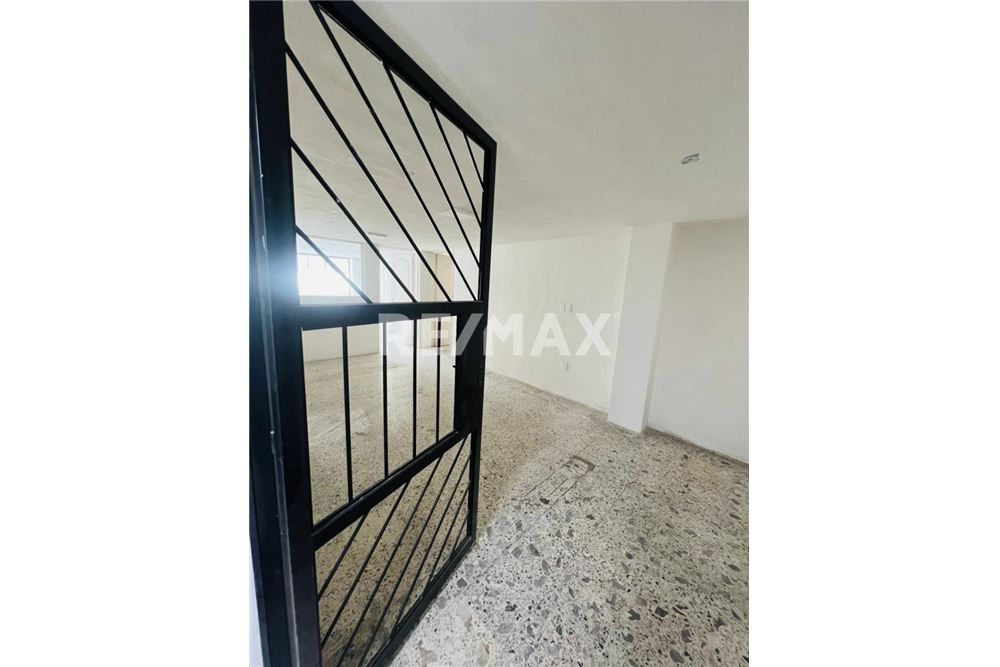 Commercial - Office Block - Toluca, Mexico - Mexico - 12 - 1001021005-14