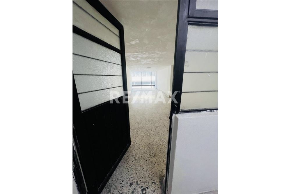 Commercial - Office Block - Toluca, Mexico - Mexico - 13 - 1001021005-14