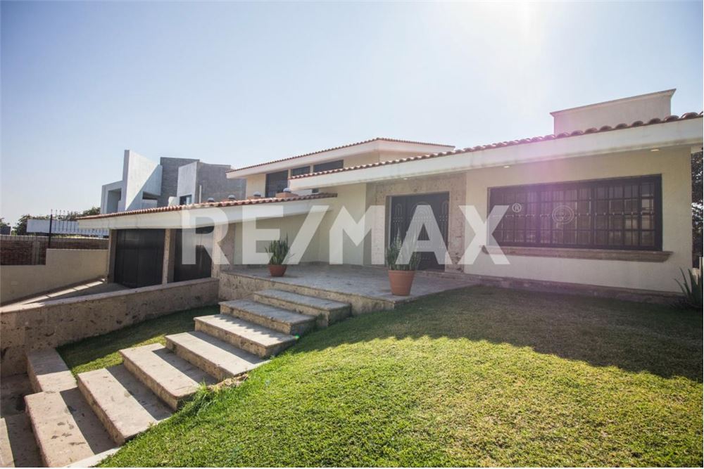 באזור מגורים - בית פרטי - Tlajomulco De Zúñiga, מקסיקו - Mexico - 2 - 1001002017-138