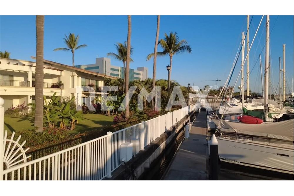 Residential - Apartment with roof - Bahía De Banderas, Mexico - Mexico - 5 - 1001121015-10