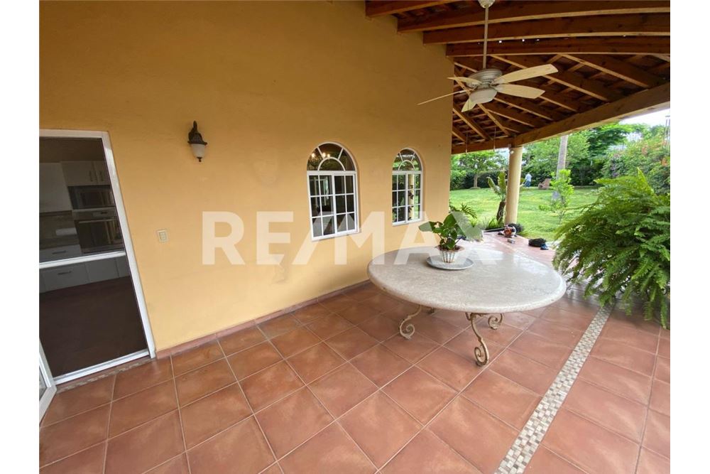 Residencial - Casa - Querétaro, México - Mexico - 25 - 1001065286-11