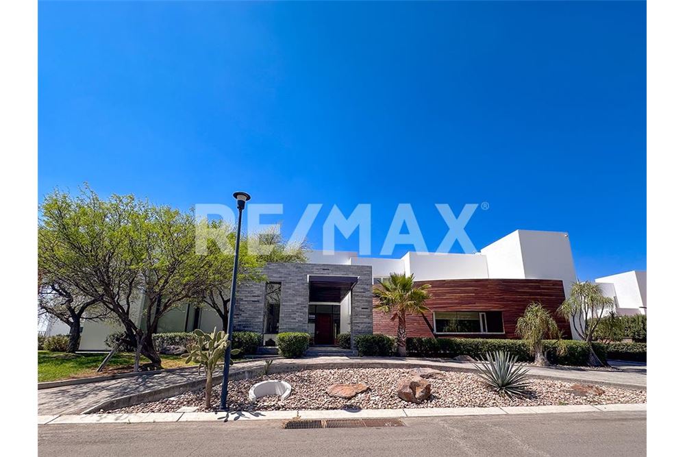 Residential - House - Querétaro, Mexico - Mexico - 1 - 1001065197-62