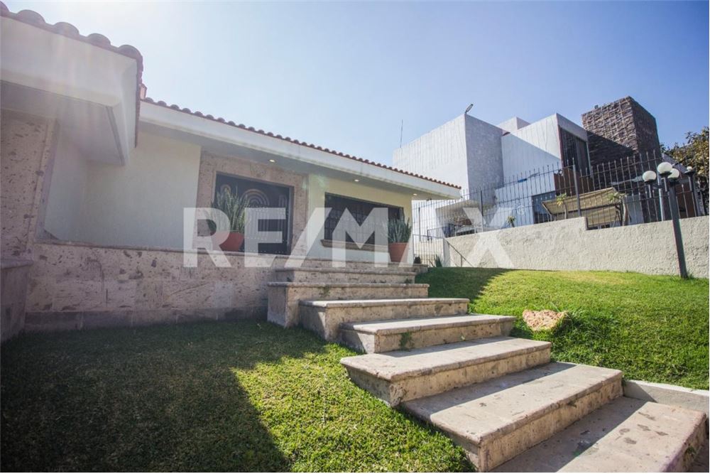 באזור מגורים - בית פרטי - Tlajomulco De Zúñiga, מקסיקו - Mexico - 3 - 1001002017-138