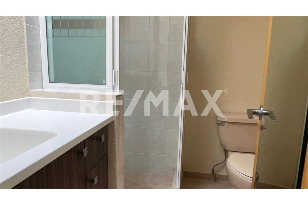 Residential - Condo/Apartment - Atizapán De Zaragoza, Mexico - Mexico - 26 - 1001028002-545