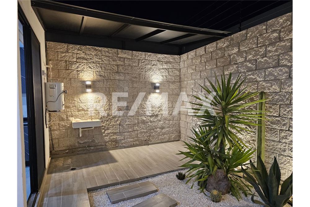 Residential - House - El Marques, Mexico - Mexico - 3 - 1001065017-87