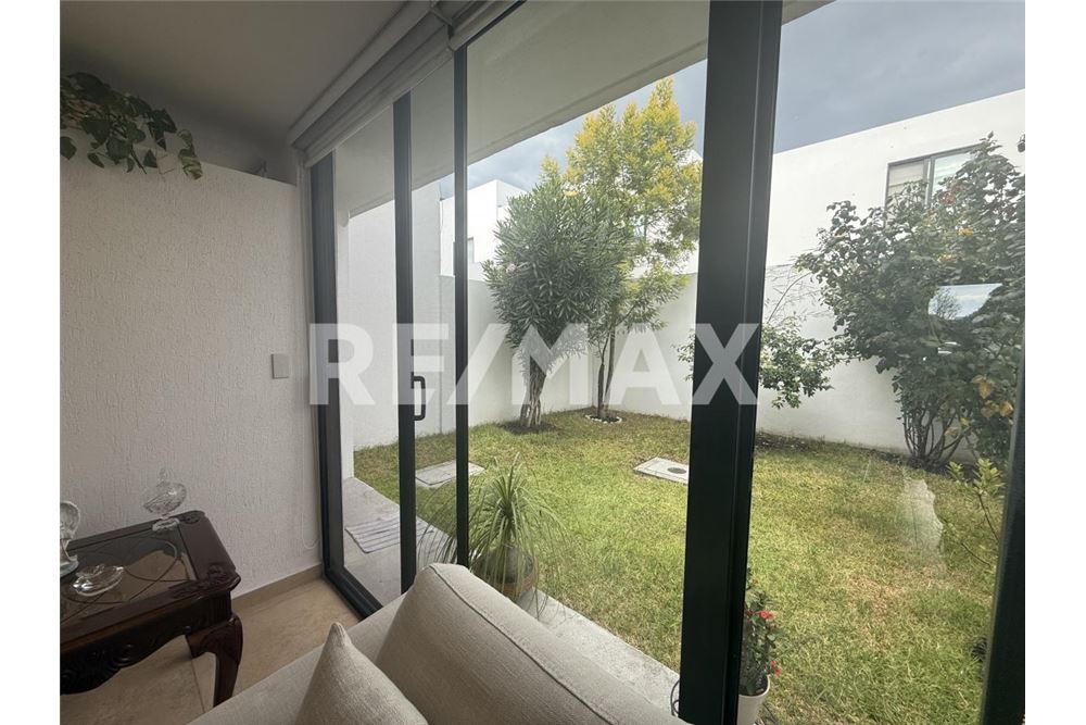 Residential - House - Querétaro, Mexico - Mexico - 26 - 1001065289-3