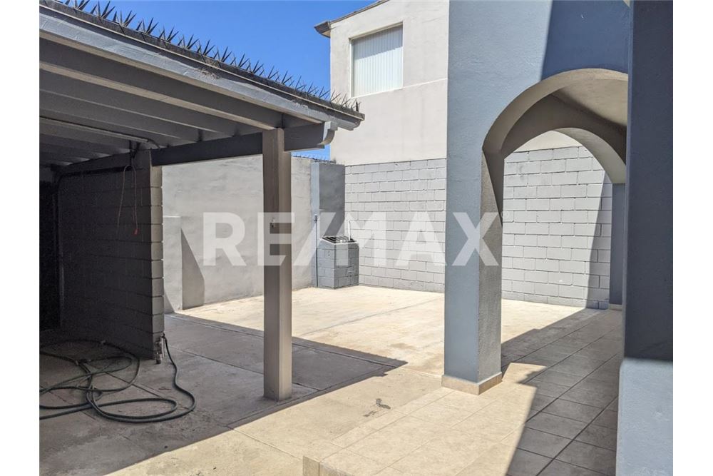 Residential - Rumah Terpisah - Ensenada, Mexico - Mexico - 11 - 1001093001-274