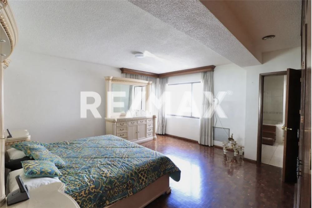 Residential - House - Ciudad de México, Mexico - Mexico - 20 - 1001028002-549