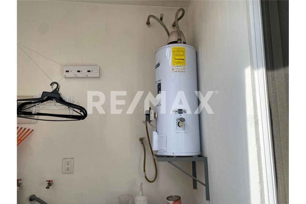 Residential - House - Tlajomulco De Zúñiga, Mexico - Mexico - 24 - 1001183067-10