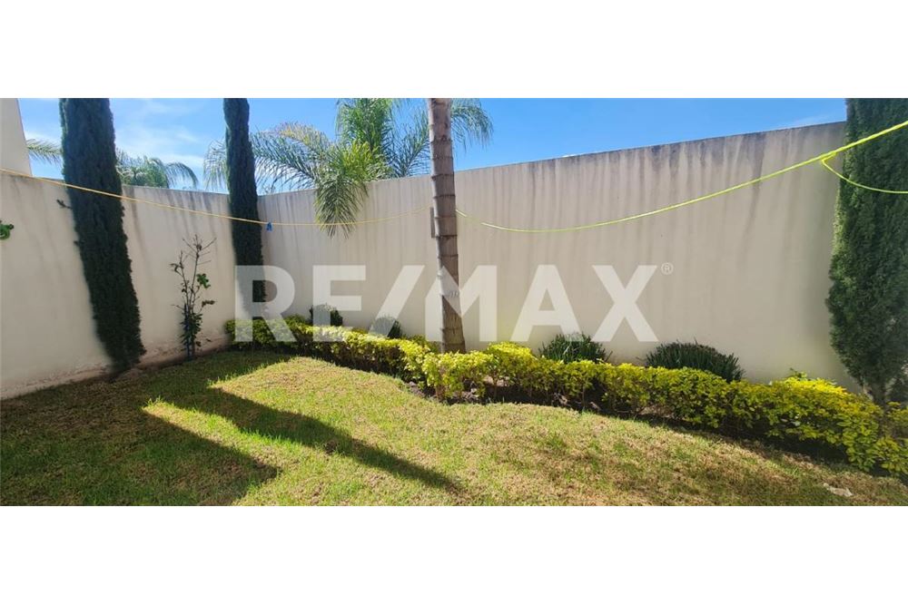 Residencial - Casa - Querétaro, México - Mexico - 11 - 1001065163-145