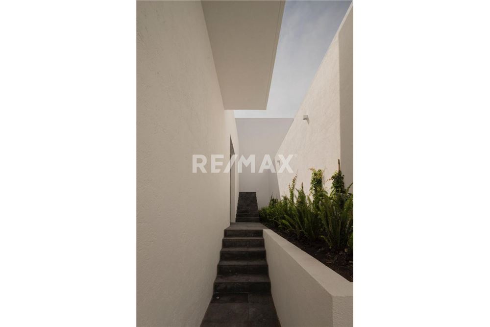 Commercial - Office - Querétaro, Mexico - Mexico - 17 - 1001065097-262