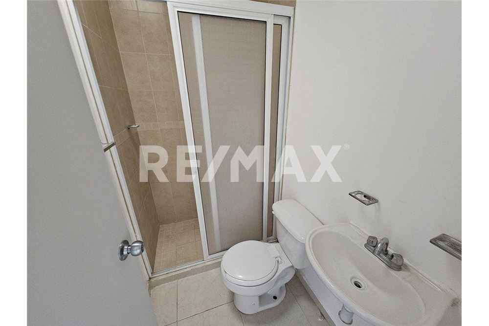 Residential - House - El Marques, Mexico - Mexico - 17 - 1001065017-88