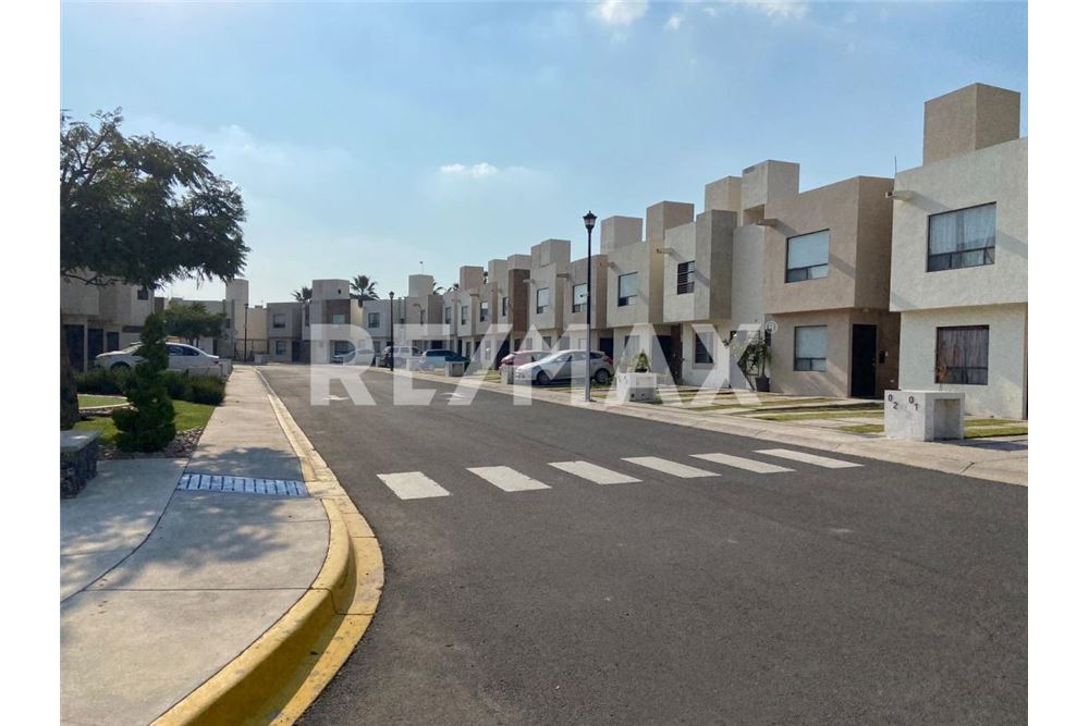 Residential - House - El Marques, Mexico - Mexico - 3 - 1001065286-15