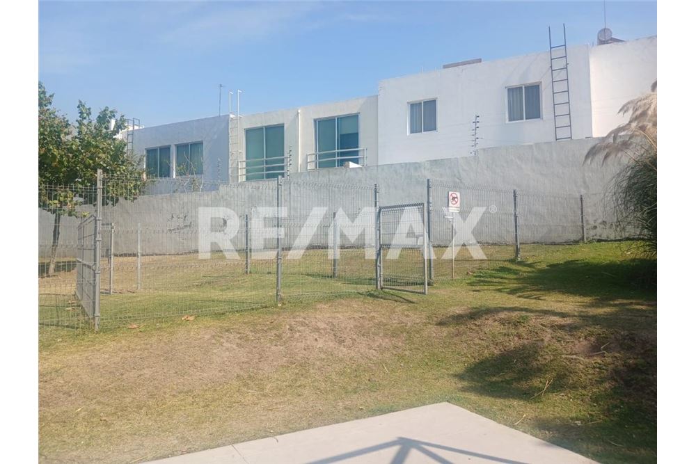 Residential - House - Tlajomulco De Zúñiga, Mexico - Mexico - 12 - 1001183067-10