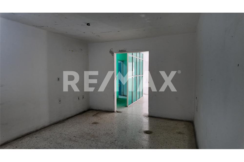 Commercial - Commercial/Retail - Guadalajara, Mexico - Mexico - 22 - 1001002008-1