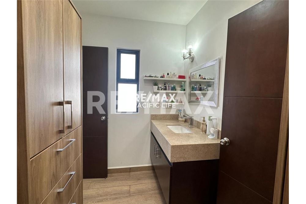 Residencial - Casa - Mazatlán, México - Mexico - 26 - 1001145021-8