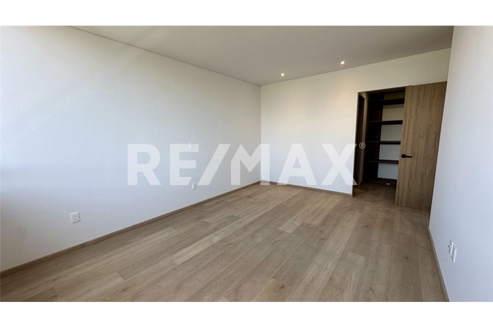 Residential - Apartment with roof - Huixquilucan, Mexico - Mexico - 8 - 1001028101-25