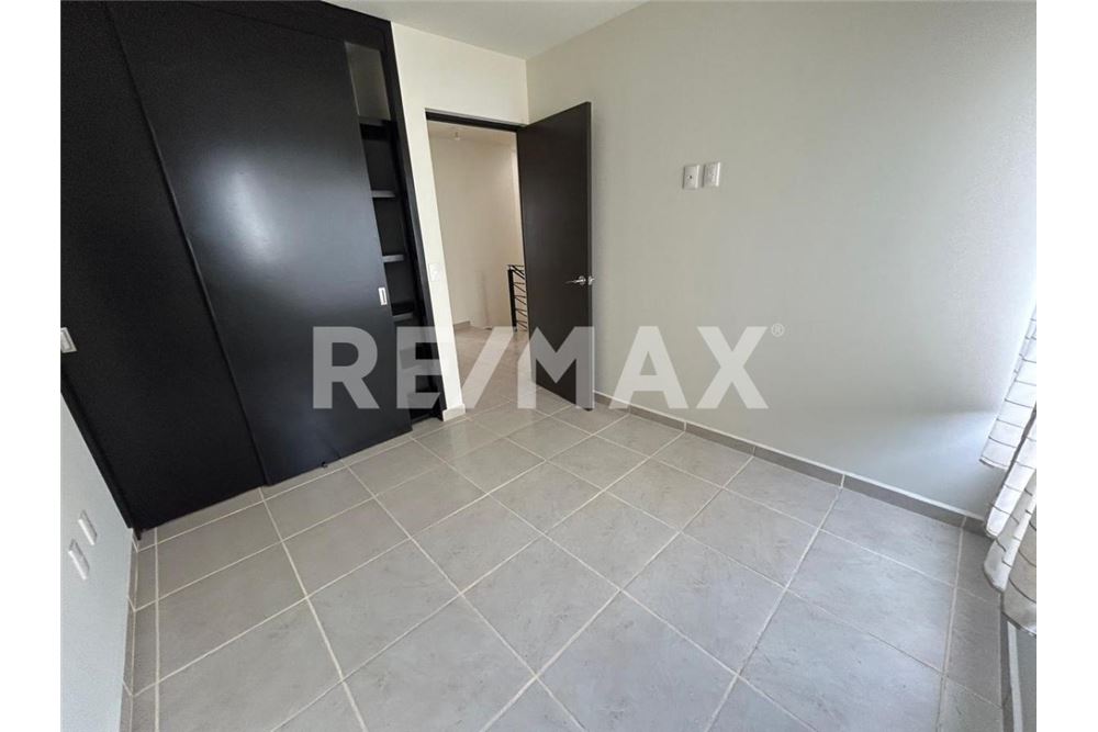 Residential - Hus - Tlajomulco De Zúñiga, Mexico - Mexico - 15 - 1001002126-11