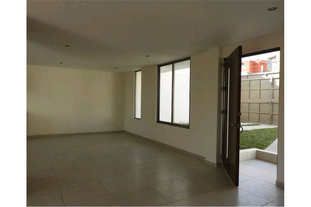 Residential House Cuernavaca, Mexico Mexico 1001165001126 , RE/MAX Global Real Estate