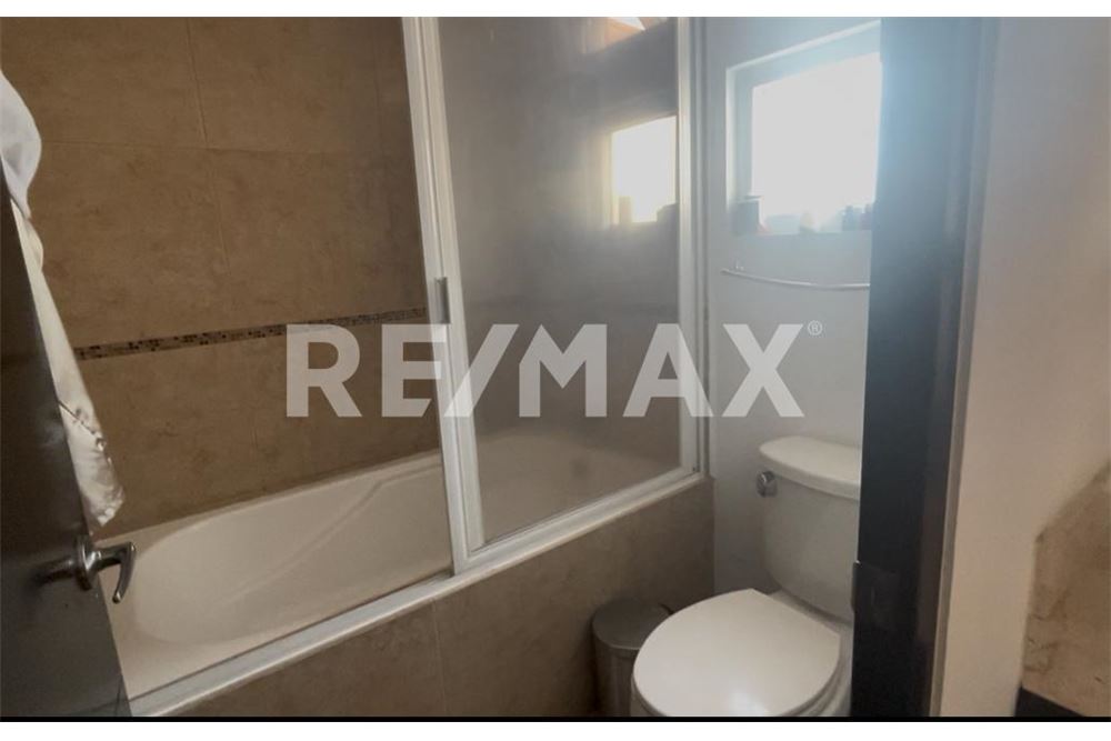 Prédio Habitacional - Casa - Corregidora, México - Mexico - 25 - 1001065199-83