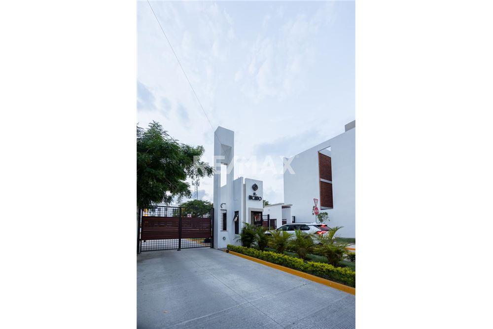 Residential - Apartment with roof - Bahía De Banderas, Mexico - Mexico - 2 - 1001121012-25