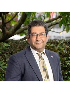 Max Solati - REMAX Revolution