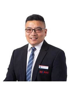 Neil Yu - REMAX Champion