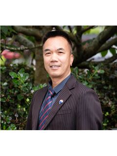 Zarn Ha - REMAX Revolution