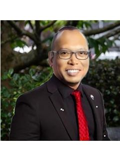 Addie Admad - REMAX Revolution