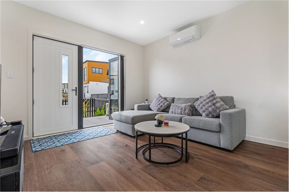 Residential - House - Upper Hutt, New Zealand - New Zealand - 4 - 1003257040-1