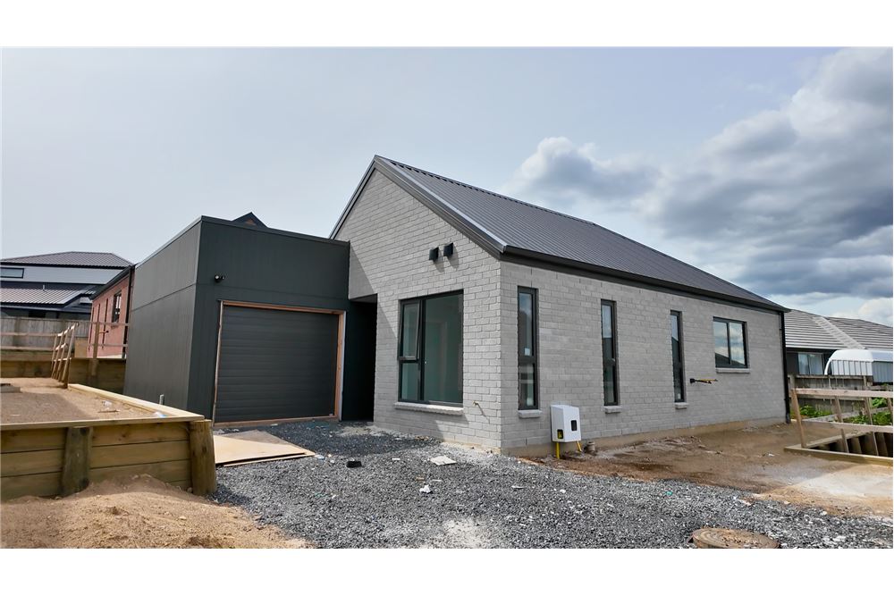 Residential - House - Hamilton City, New Zealand - New Zealand - 1 - 1003257073-18